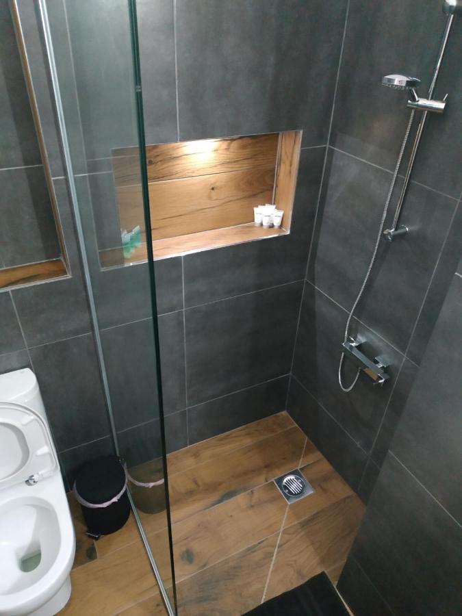 Takis Apartments Ayía Nápa Extérieur photo